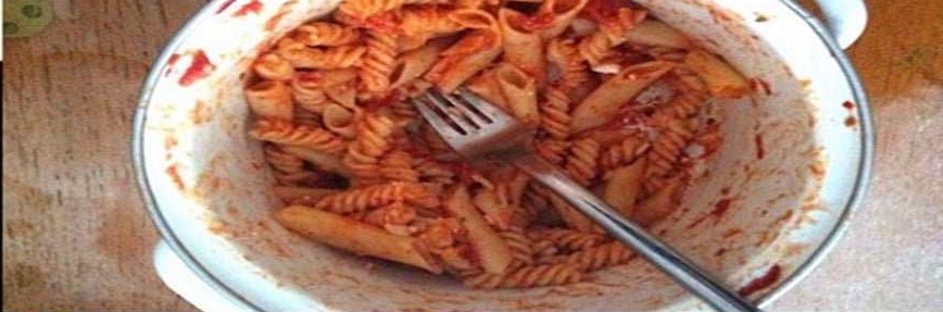 20 Yaşındaki Genç Uyurken Hayatını Kaybetti: Doktor Makarna Yiyerek Nasıl Bir Hata Yaptığını Böyle Açıkladı