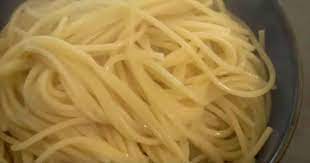 20 Yaşındaki Genç Uyurken Hayatını Kaybetti: Doktor Makarna Yiyerek Nasıl Bir Hata Yaptığını Böyle Açıkladı