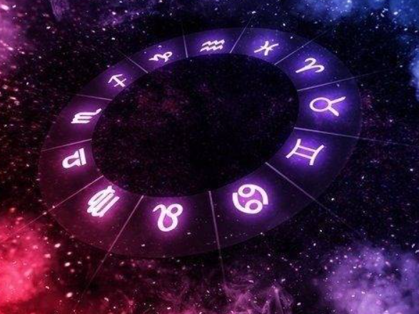 Önümüzdeki Günlerde Başına talih kuşu konacak burçlar belli oldu. Beklemedikleri anda zenginlik gelecek